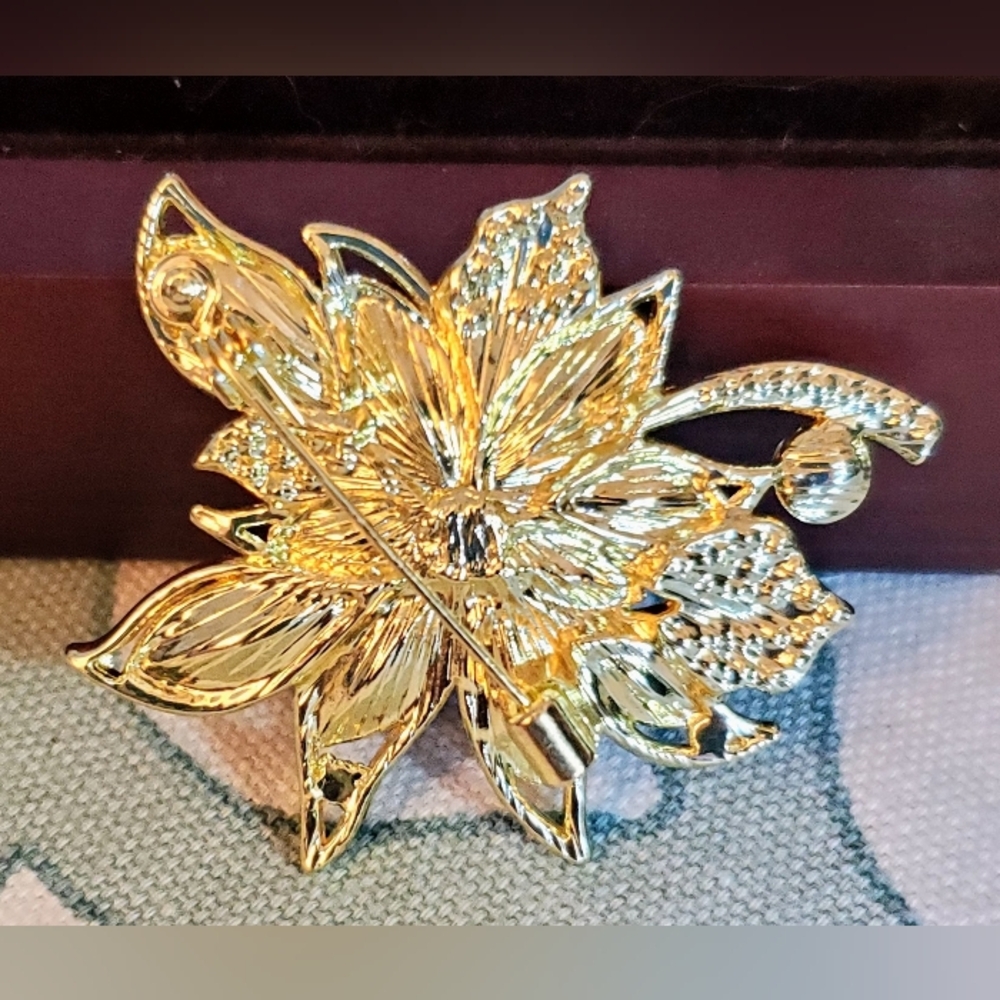Blue Crystal Floral Goldtone Brooch - Women's Jewelry Accessory - Picture 4 of 7